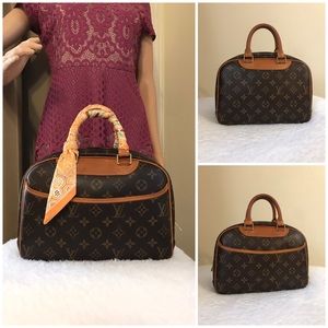 ❌SOLD❌Louis Vuitton trouville 100% Authentic